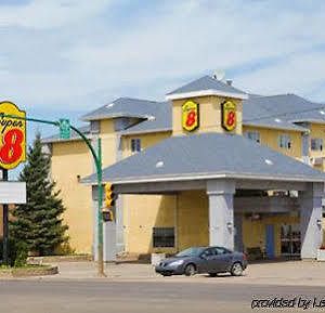 Super 8 By Wyndham Saskatoon Near Saskatoon Airport